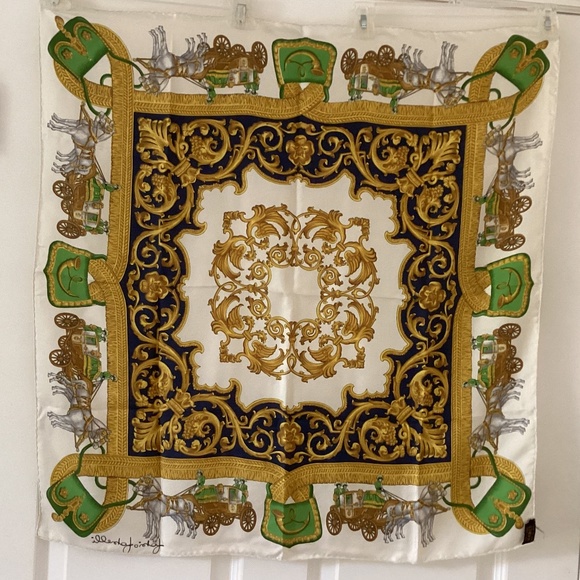 Fabio Fabelli Horse And Carriage Golden Scrolls 100%Silk Twill Scarf Hand Rolled - Picture 8 of 11